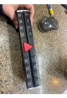 FREIGHTLINER CASCADIA Switch Panel