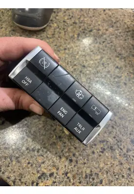 FREIGHTLINER CASCADIA Switch Panel