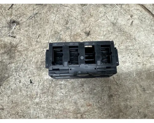 FREIGHTLINER CASCADIA Switch Panel