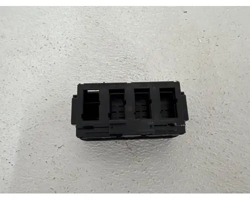 FREIGHTLINER CASCADIA Switch Panel