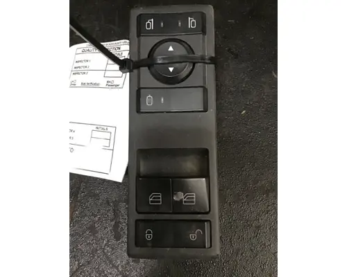 FREIGHTLINER CASCADIA Switch Panels 124
