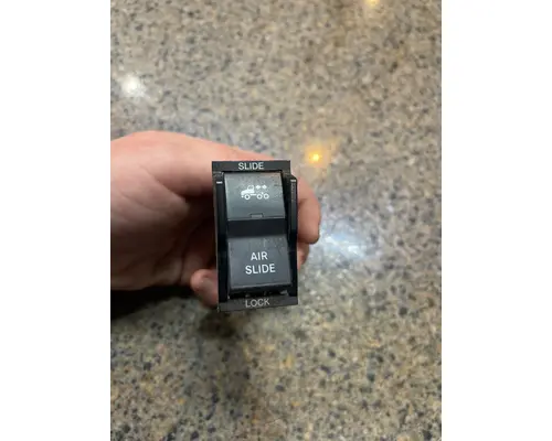 FREIGHTLINER CASCADIA Switch