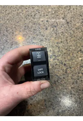 FREIGHTLINER CASCADIA Switch