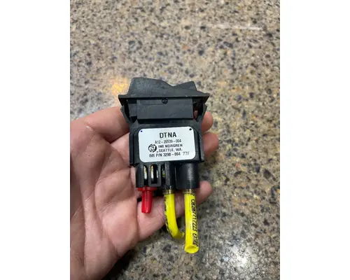 FREIGHTLINER CASCADIA Switch