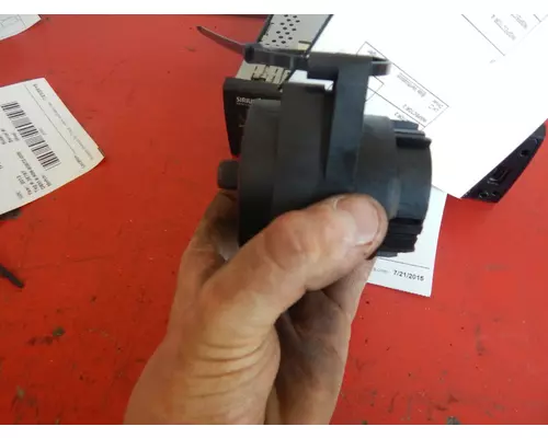 FREIGHTLINER CASCADIA Switch