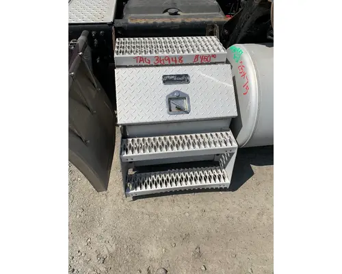 FREIGHTLINER CASCADIA TOOL BOX