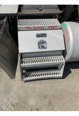 FREIGHTLINER CASCADIA TOOL BOX