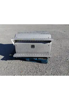 FREIGHTLINER CASCADIA TOOL BOX