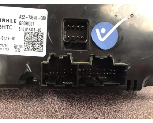 FREIGHTLINER CASCADIA Temperature Control