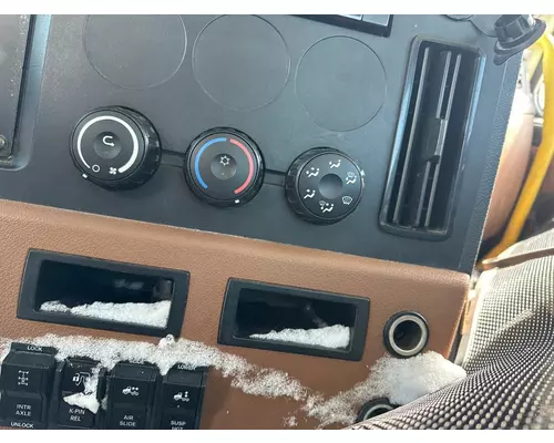 FREIGHTLINER CASCADIA Temperature Control