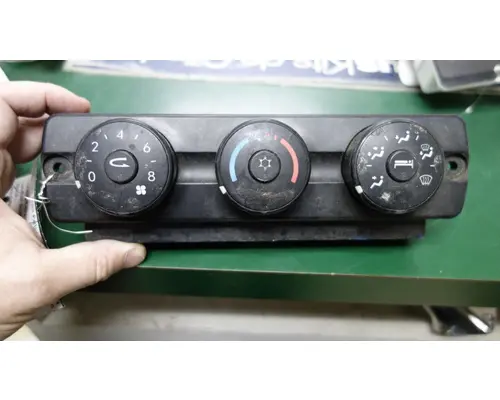 FREIGHTLINER CASCADIA Temperature Control