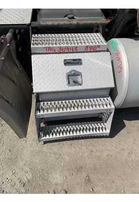 FREIGHTLINER CASCADIA Tool Box