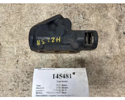 FREIGHTLINER CASCADIA Tow Hooks