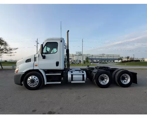 FREIGHTLINER CASCADIA Used Trucks