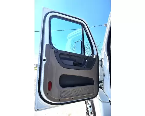 FREIGHTLINER CASCADIA Used Trucks