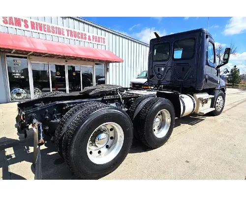 FREIGHTLINER CASCADIA Used Trucks