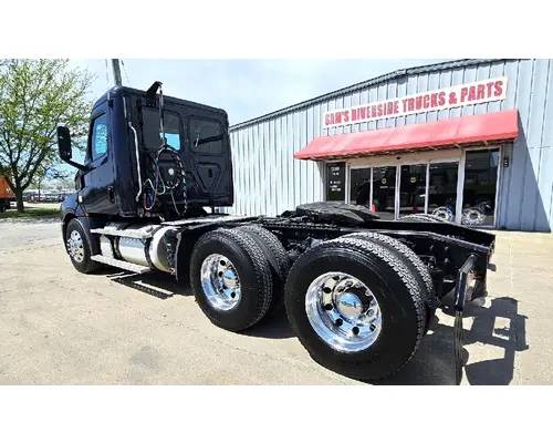 FREIGHTLINER CASCADIA Used Trucks