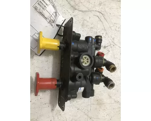 FREIGHTLINER CASCADIA VALVES