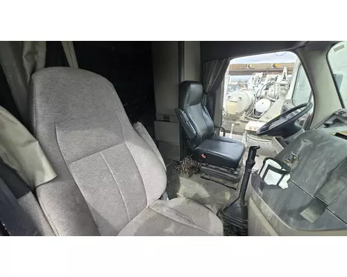 FREIGHTLINER CASCADIA Vehicle For Sale