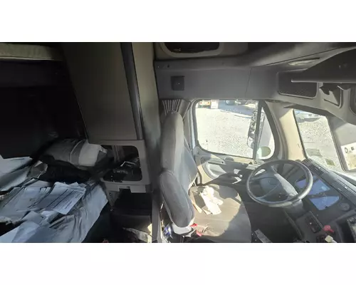FREIGHTLINER CASCADIA Vehicle For Sale