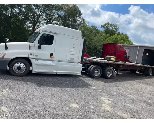 FREIGHTLINER CASCADIA Vehicle For Sale