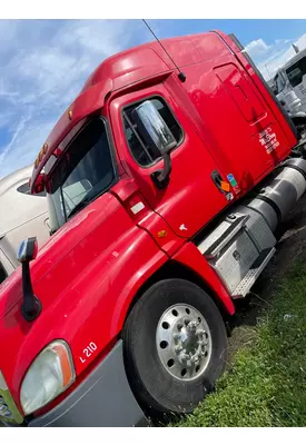 FREIGHTLINER CASCADIA Vehicle For Sale