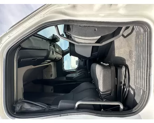 FREIGHTLINER CASCADIA Vehicle For Sale