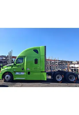 FREIGHTLINER CASCADIA Vehicle For Sale