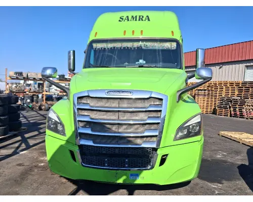 FREIGHTLINER CASCADIA Vehicle For Sale