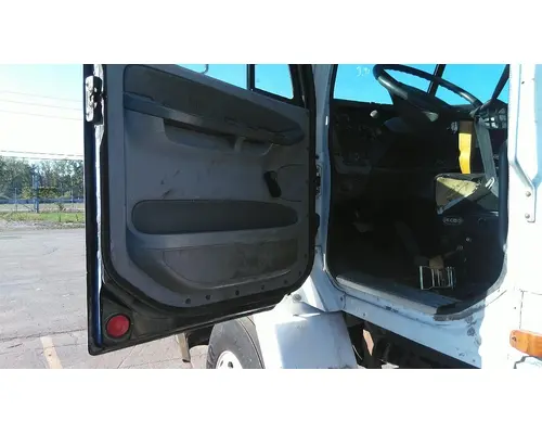FREIGHTLINER CENTURY 112 1996-2010 DOOR ASSEMBLY, FRONT