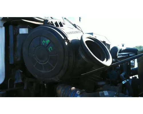FREIGHTLINER CENTURY 112 AIR CLEANER
