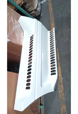 FREIGHTLINER CENTURY 112 Step