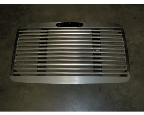 FREIGHTLINER CENTURY 120 1996-2004 GRILLE