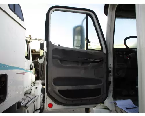 FREIGHTLINER CENTURY 120 1996-2010 DOOR ASSEMBLY, FRONT