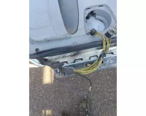 FREIGHTLINER CENTURY 120 1996-2010 DOOR ASSEMBLY, FRONT