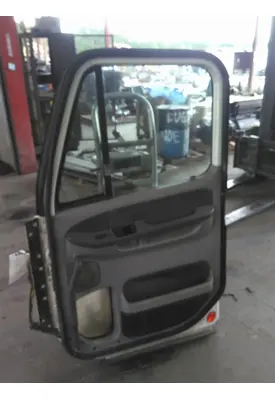 FREIGHTLINER CENTURY 120 1996-2010 DOOR ASSEMBLY, FRONT