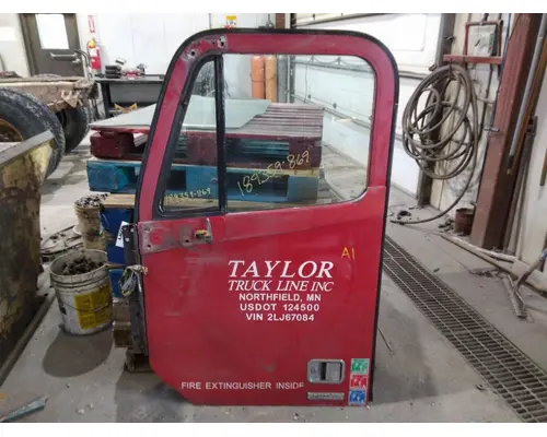 FREIGHTLINER CENTURY 120 1996-2010 DOOR ASSEMBLY, FRONT