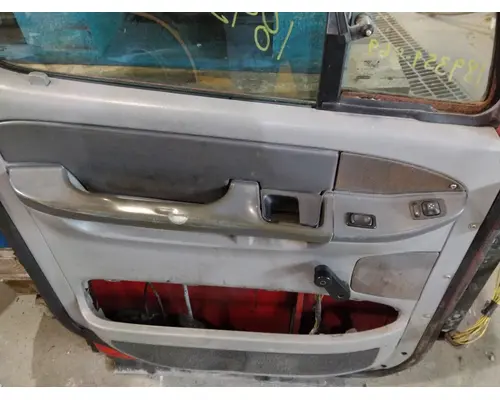 FREIGHTLINER CENTURY 120 1996-2010 DOOR ASSEMBLY, FRONT