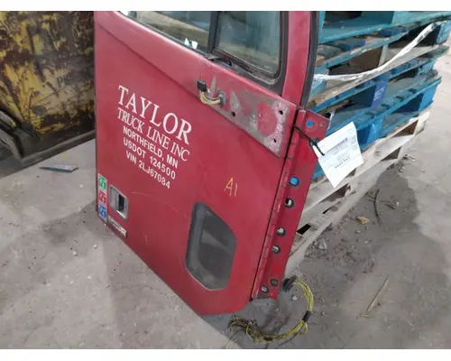 FREIGHTLINER CENTURY 120 1996-2010 DOOR ASSEMBLY, FRONT