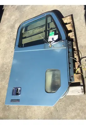 FREIGHTLINER CENTURY 120 1996-2010 DOOR ASSEMBLY, FRONT