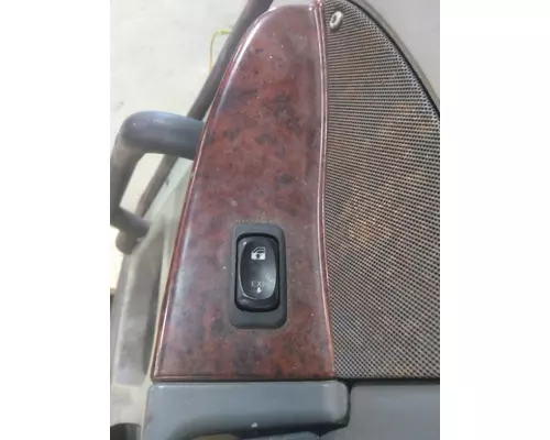 FREIGHTLINER CENTURY 120 1996-2010 DOOR ASSEMBLY, FRONT