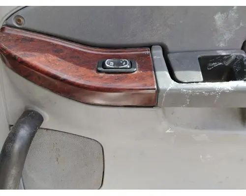 FREIGHTLINER CENTURY 120 1996-2010 DOOR ASSEMBLY, FRONT