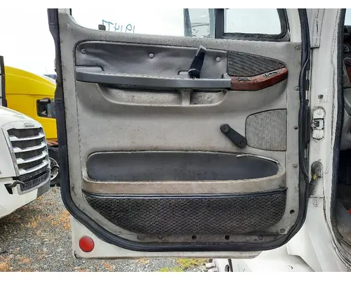 FREIGHTLINER CENTURY 120 1996-2010 DOOR ASSEMBLY, FRONT
