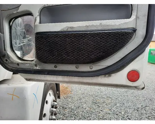 FREIGHTLINER CENTURY 120 1996-2010 DOOR ASSEMBLY, FRONT