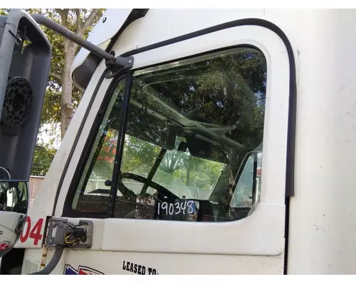 FREIGHTLINER CENTURY 120 1996-2010 DOOR ASSEMBLY, FRONT