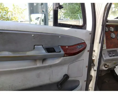 FREIGHTLINER CENTURY 120 1996-2010 DOOR ASSEMBLY, FRONT