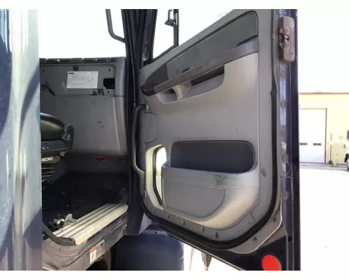 FREIGHTLINER CENTURY 120 1996-2010 DOOR ASSEMBLY, FRONT