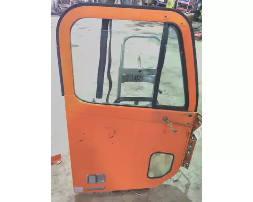 FREIGHTLINER CENTURY 120 1996-2010 DOOR ASSEMBLY, FRONT