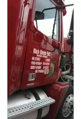 FREIGHTLINER CENTURY 120 1996-2010 DOOR ASSEMBLY, FRONT