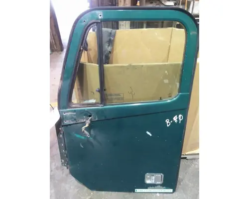 FREIGHTLINER CENTURY 120 1996-2010 DOOR ASSEMBLY, FRONT